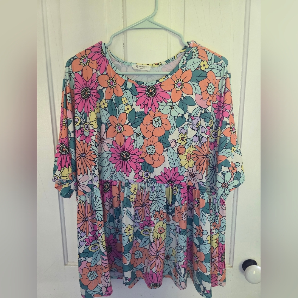 Impressions Multicolor Floral Short Sleeve Top